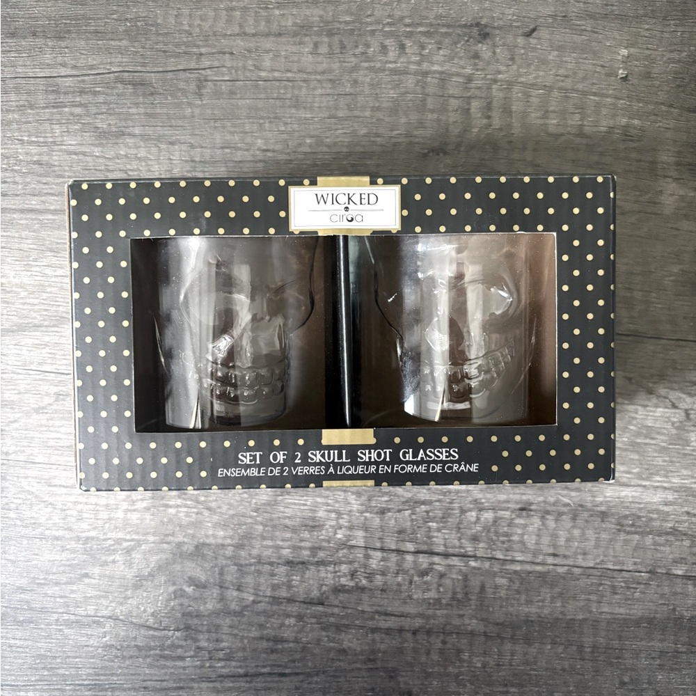NEW Wicked Skull Shot Glasses Set